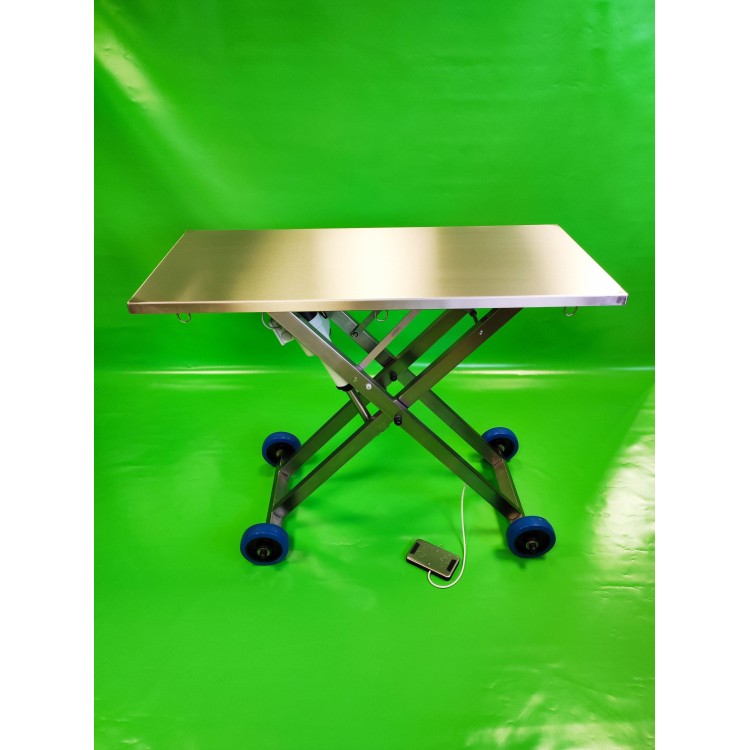 Table de consultation et de transfert plateau creux + écoulements avec batteries 137x55cm Table de consultation et de transfert plateau creux + écoulements avec batteries 137x55cm